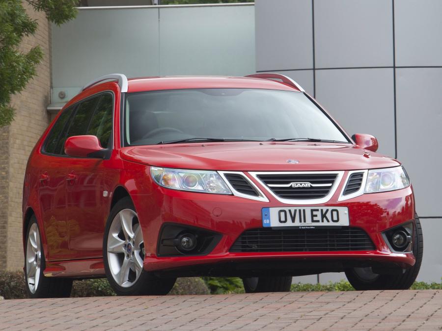  Saab 9-3 Griffin SportCombi 2011 года  (UK) (фото 11 из 25)